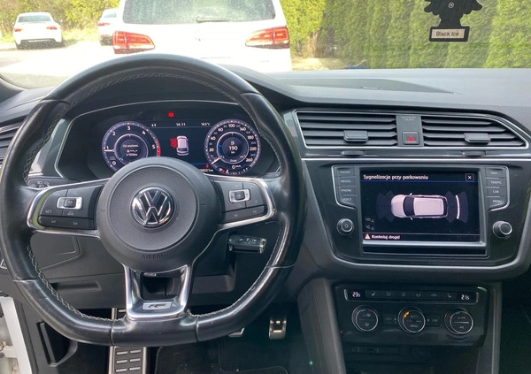 Volkswagen Tiguan cena 85900 przebieg: 158000, rok produkcji 2016 z Gdańsk małe 191